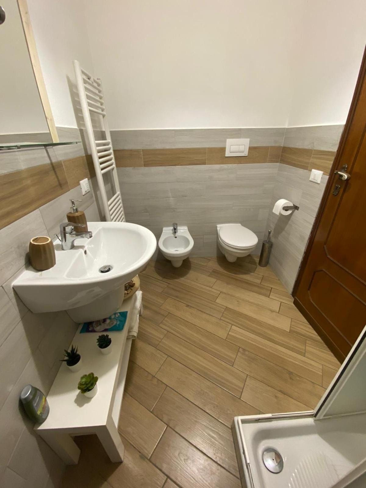 Roma Fuori Porta Bed & Breakfast ซานเชซาเรโอ ภายนอก รูปภาพ